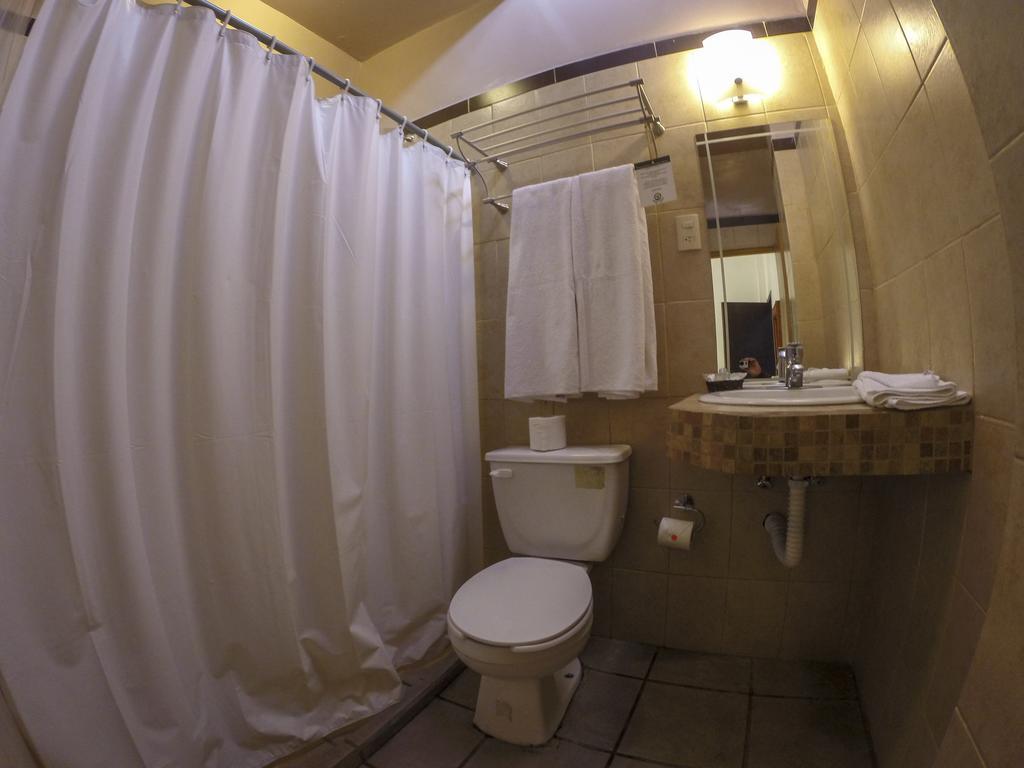 Hotel San Miguel Penjamo Bagian luar foto