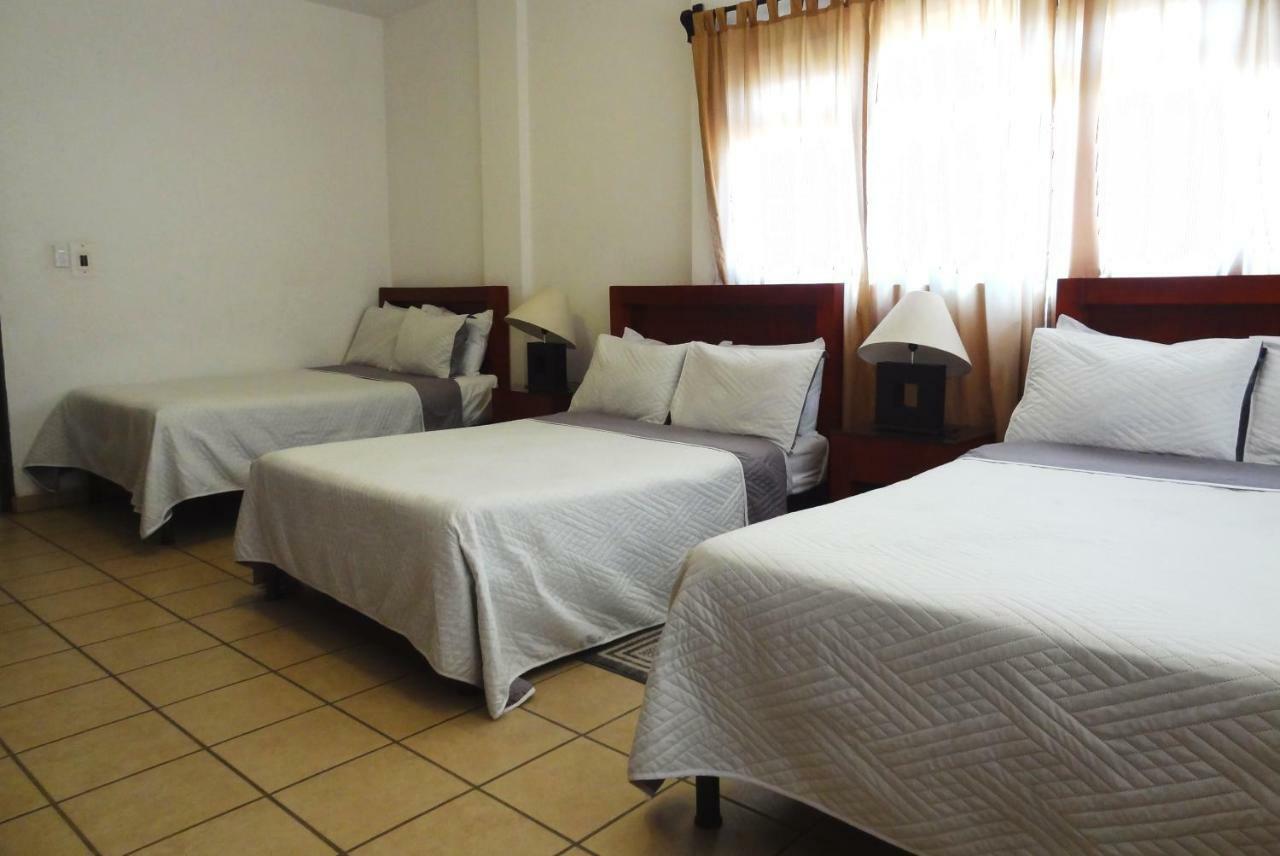 Hotel San Miguel Penjamo Bagian luar foto