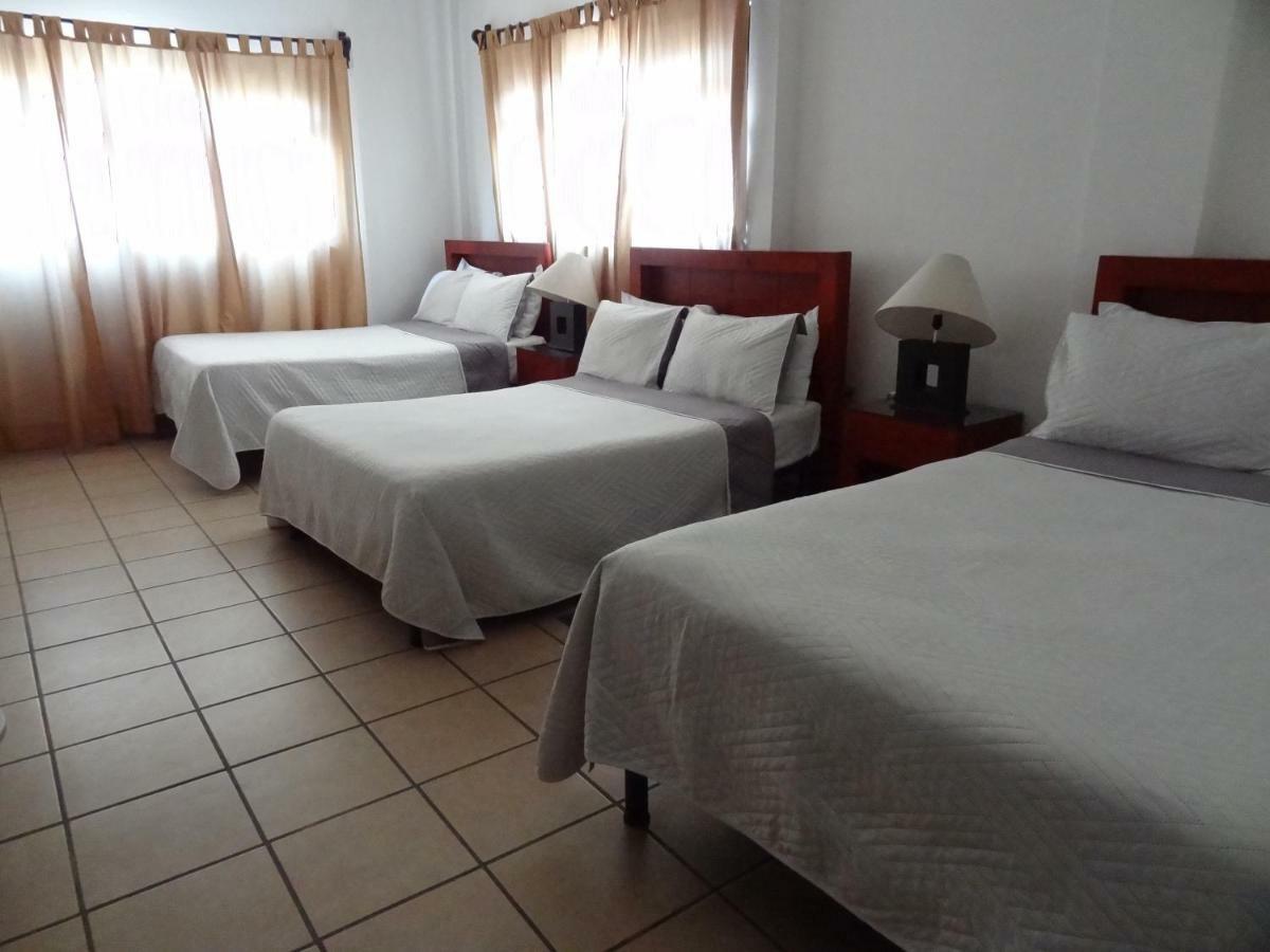 Hotel San Miguel Penjamo Bagian luar foto