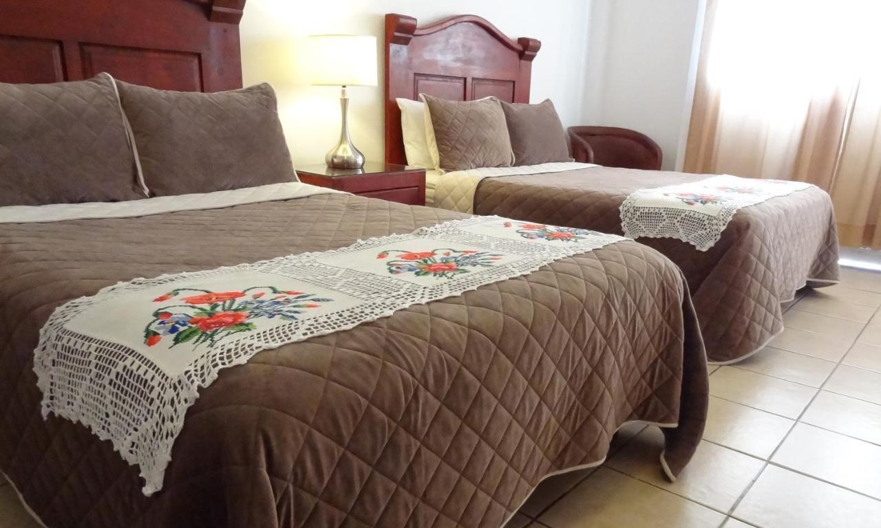Hotel San Miguel Penjamo Bagian luar foto