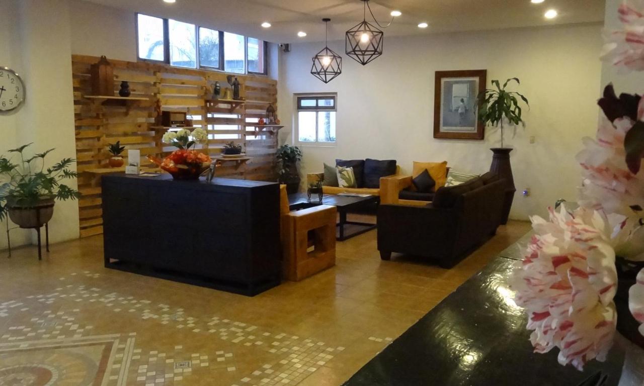 Hotel San Miguel Penjamo Bagian luar foto